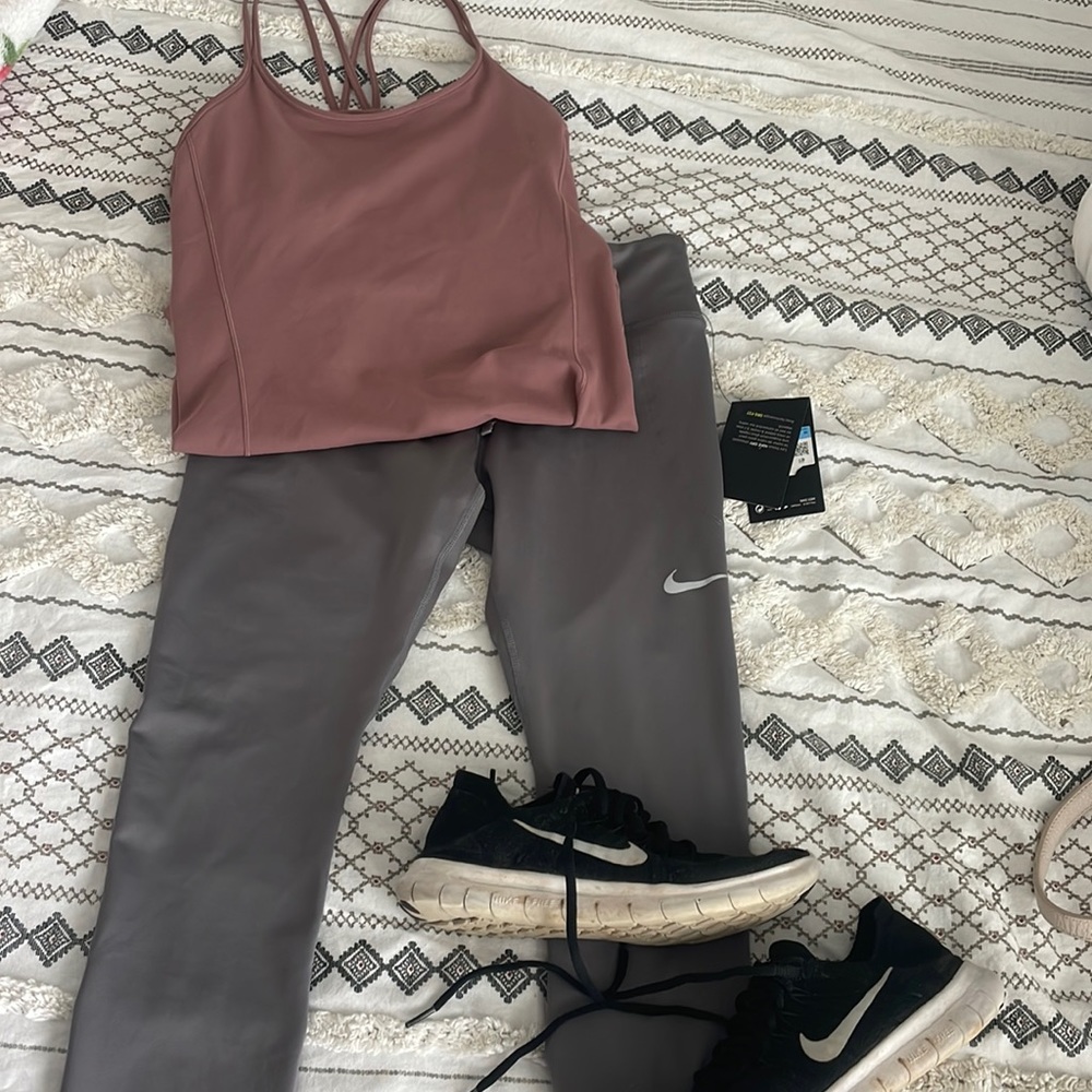 Gray Nike Leggings